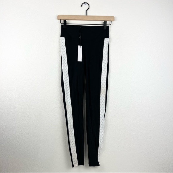 KORAL Dynamic Duo High Rise Energy Legging in Black & White, Size Small, NWT! - Picture 2 of 6